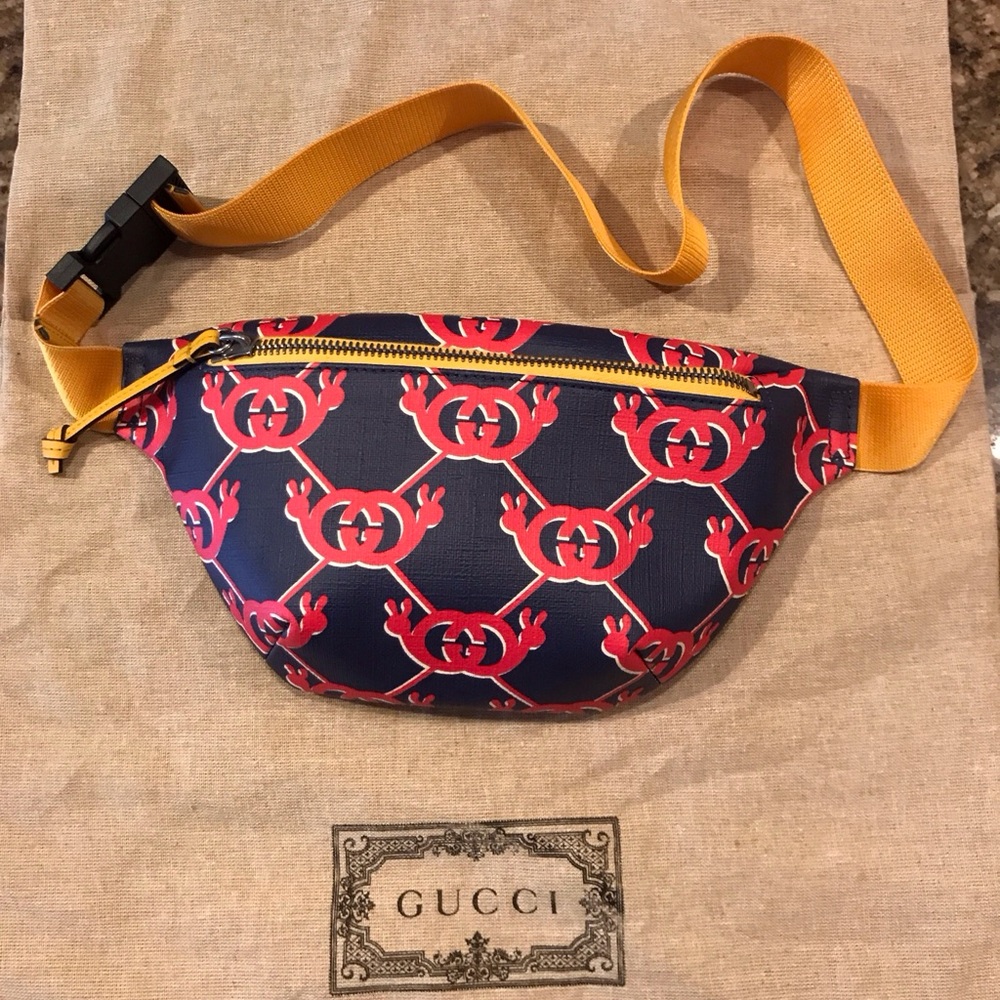 NWOT Authentic Gucci Interlocking G Snail Print Canvas Bumbag Blue 502095